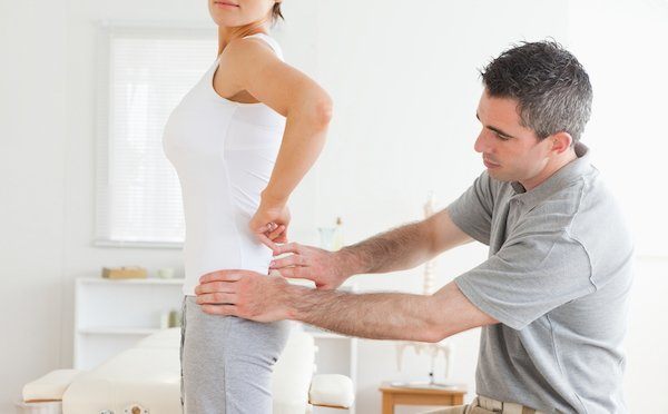 fysiotherapie-onderzoek-rug.jpg